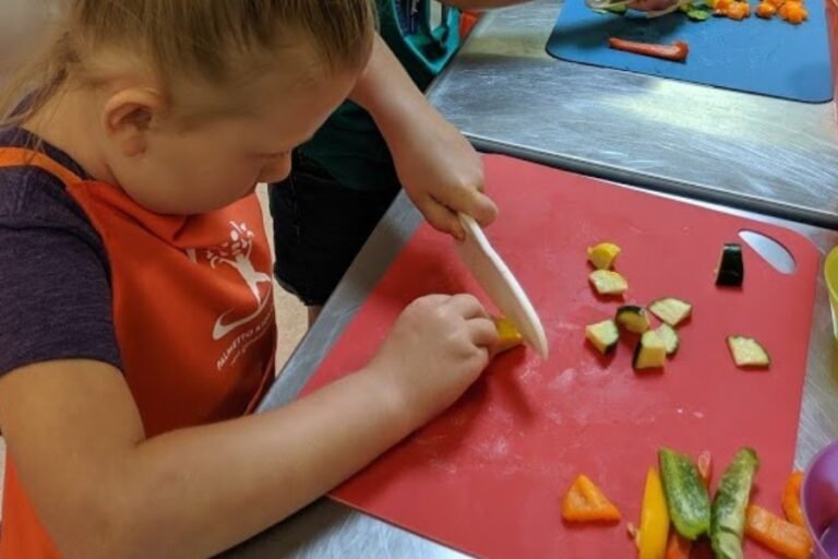 Age-appropriate knife for 5-year old